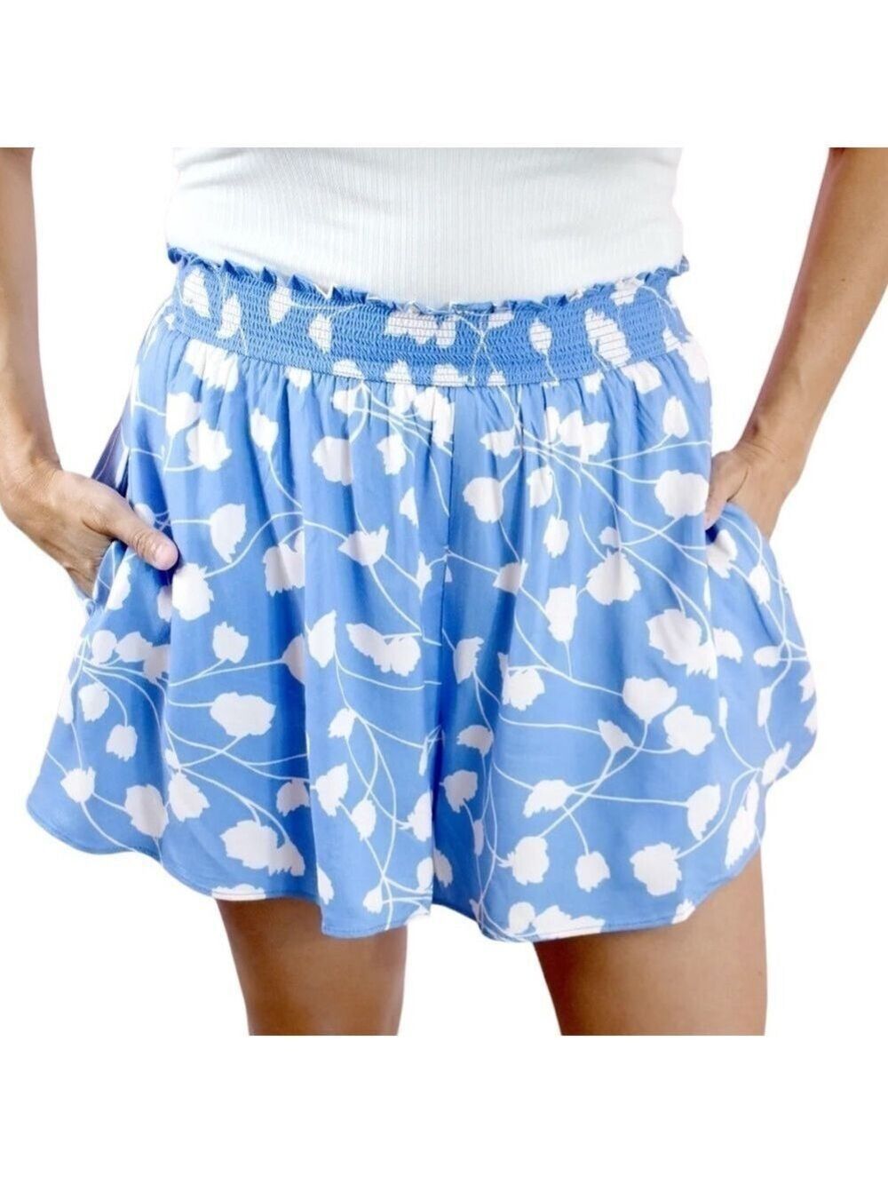 Lush Floral Flowy High Rise Elastic Waist Pull On Shorts in Blue & Cream